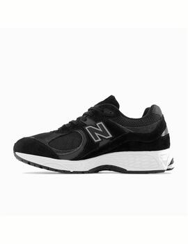 Zapatilla New Balance M 2002RBK Negro/Blanco